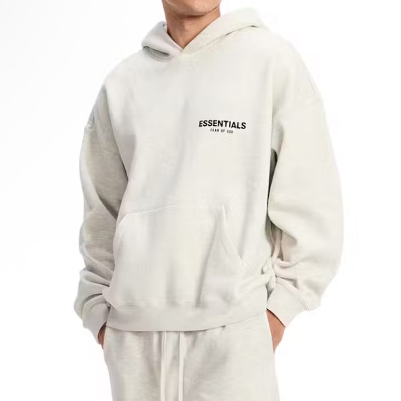 Fear of God Essentials Hoodie Light Oatmeal - Picture 4 of 5